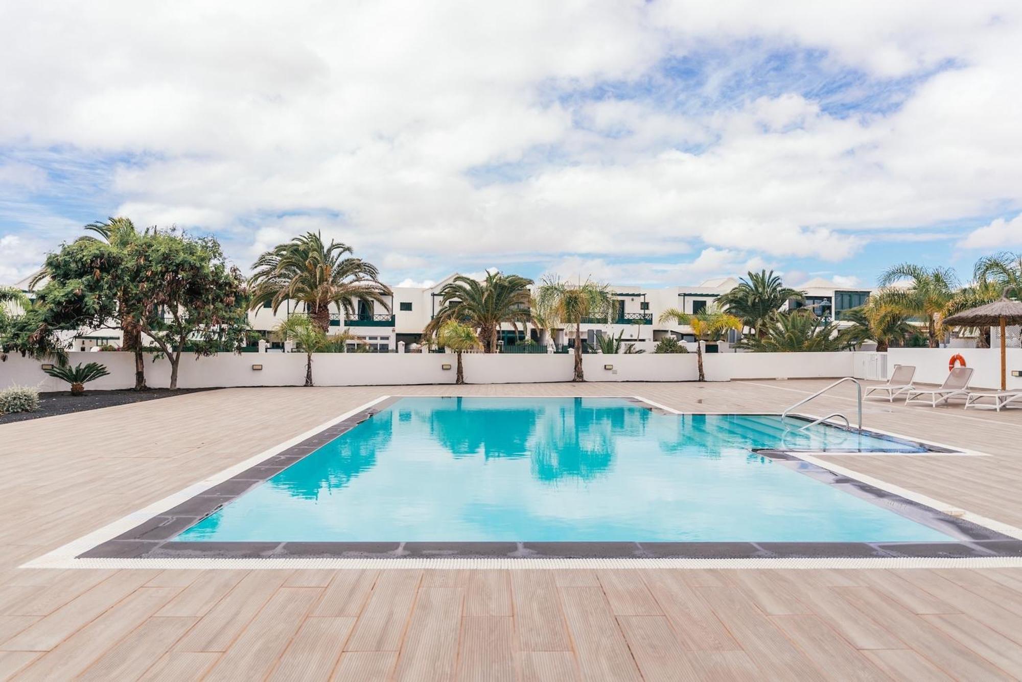 Appartamento Piso tranquilo,piscina comunitaria.Zona turística Costa Teguise Esterno foto